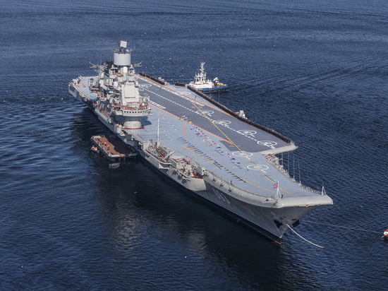 Причиной ремонта «Адмирала Кузнецова» стала «родовая травма» Причиной ремонта «Адмирала Кузнецова» стала «родовая травма»