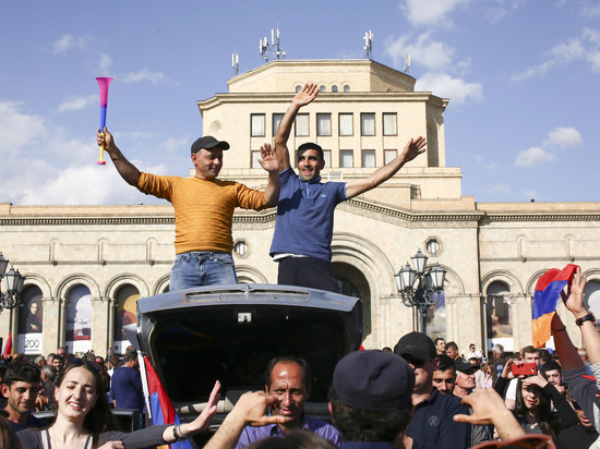 Эксперт о событиях в Армении: план Пашиняна — это план переворота Эксперт о событиях в Армении: план Пашиняна — это план переворота