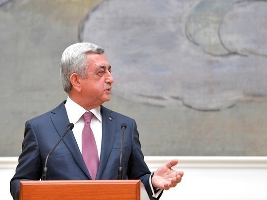 Серж Саргсян ушел в отставку: кто заменит премьера Армении