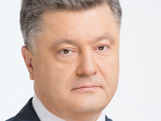 Порошенко хочет встать во главе церкви и увести ее за собой Порошенко хочет встать во главе церкви и увести ее за собой