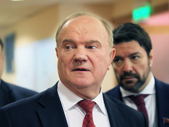 СМИ: Зюганов в реанимации после сложной операции СМИ: Зюганов в реанимации после сложной операции