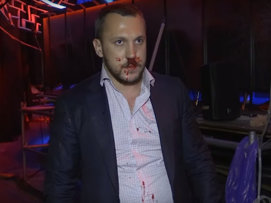 Кровавая драка депутатов Рады за кулисами ток-шоу попала на видео   