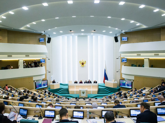 Совфед одобрил расширение полномочий президента: без обсуждения