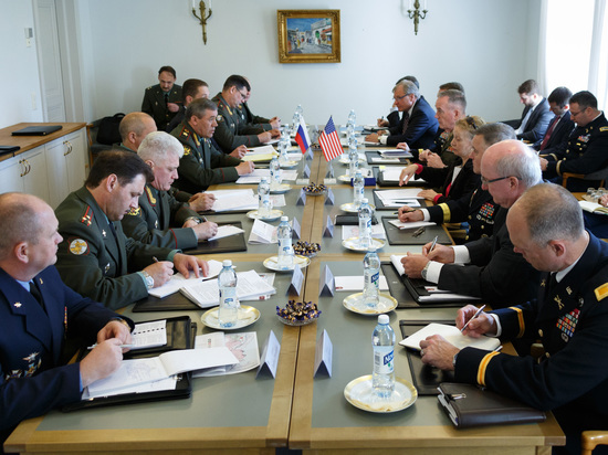 Начальники штабов РФ и США обсудили безопасность в Европе Начальники штабов РФ и США обсудили безопасность в Европе