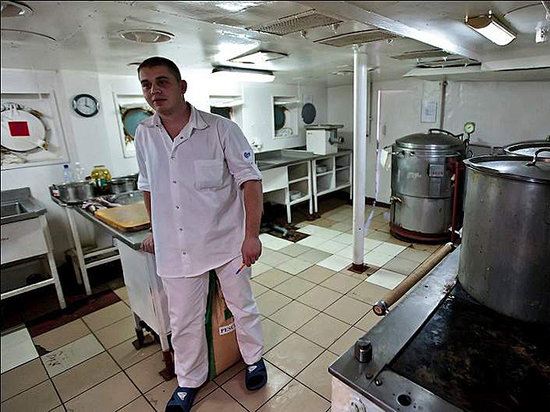 В Минобороны рассказали о пользе красного вина